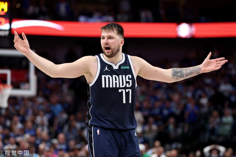 功球队的防 功球队的防