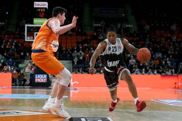 和良好表现 和良好表现